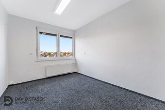 Pronájem kanceláře 13 m² – centrum Ústí nad Orlicí - 3