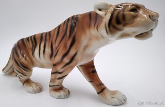 Krásný starý porcelánový tygr, Royal Dux, cca 39 cm - 3