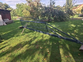 Samonosná pojezdová brána - 3