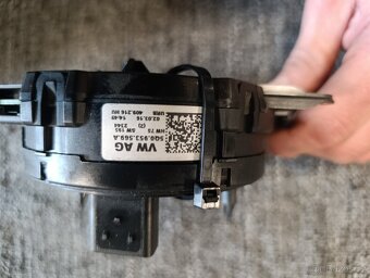 Škoda Superb 3 - podvolantový kroužek - 3