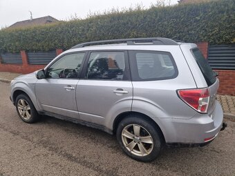 Subaru Forester 2.0 D 4x4 - nové ČR - 1 majitel - tažné - - 3