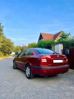 Škoda Octavia I, 1.6i, Dvoje kola, dálniční známka - 3