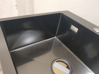 NOVÝ silný hluboký kuchyňský dřez + DÁVKOVAČ - 3