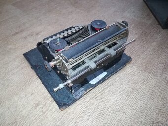 Diplomat psací stroj 1946 - 3