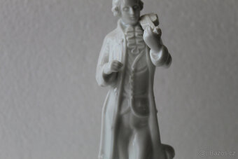 Postava s houslemi – Royal Dux - 3