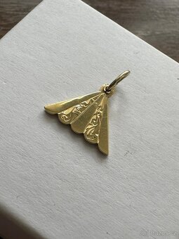 Zlatý přívěsek - 3