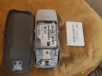  NEFUNKČNÍ Nokia 3310 - 3