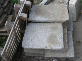 stará kamenná žulová dlažba zápražáky 22,5 m2 - 3