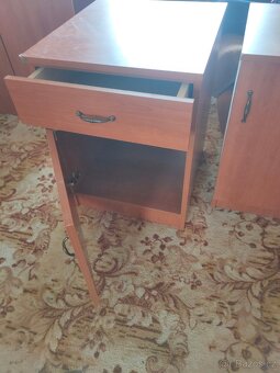 Postel s 2 šuplíky,matrace, noční stolek - 3