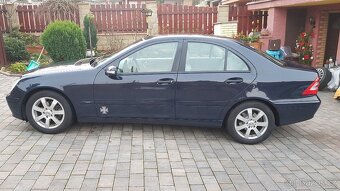 Mercedes - Benz W203 C 220 CDI - 3