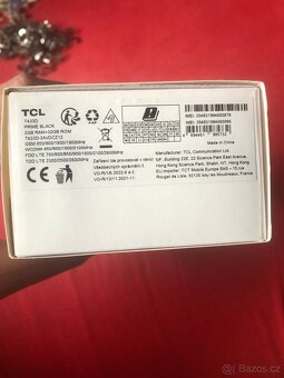 Prodám mobilní telefon TLC 501 - 3