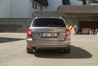 ŠKODA SUPERB II 2.0 TDI 4x4 125Kw Combi Exclusive - 3