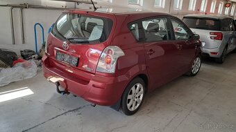 Corolla verso - 3