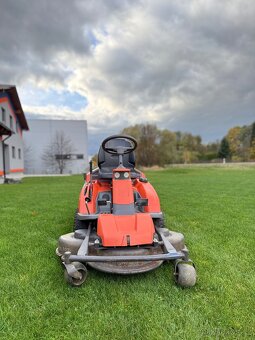 Zahradní traktor Husqvarna R 316Ts AWD - 3