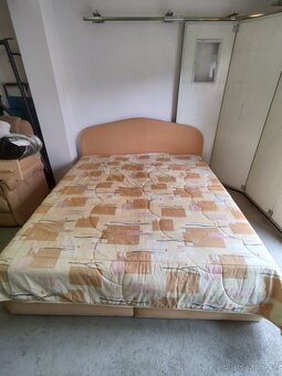 Manželská postel 180x200 - 3