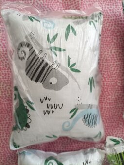 Polštářek, zvířata, chameleon - 3