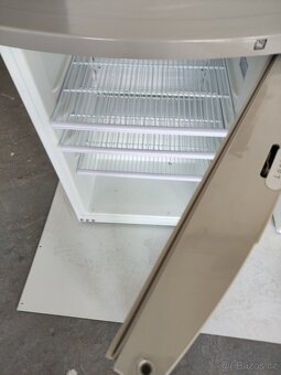 Prosklená lednice TEFCOLD - 3