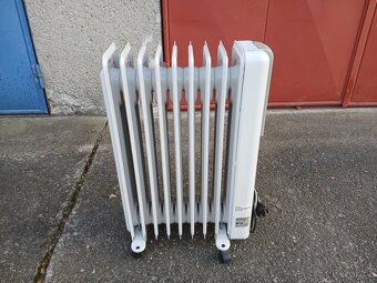 elektricka olejova kamna radiator DeLonghi 2000w - 3