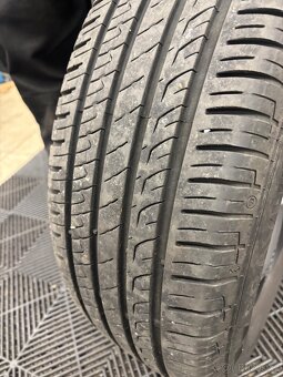 215/60 R16 5x108 Ford - 3