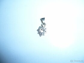 ZLATÝ PŘÍVĚSEK - 3