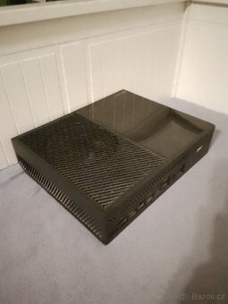 Prodám Xbox one 500gb + 2x ovladač a hra - 3