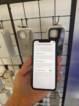 iPhone 11 64gb - 3
