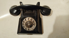 staré telefony - 3