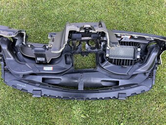 Audi palubní deska,airbag,čelní stěna - 3