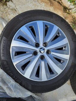 17" letní Škoda GREENLINE Superb 3 III 3V 5x112 ET40 8mm - 3