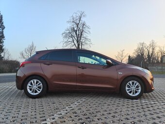2012 Hyundai i30 - mnoho komfortních úprav - 3