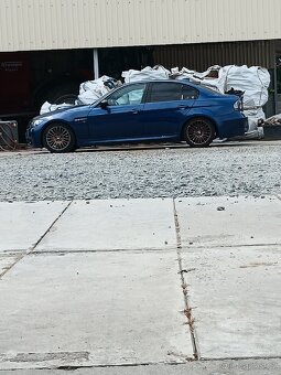 Bmw e90 330D - 3