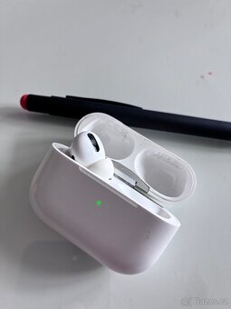 AirPods pro 1 gen. A 2190 - 3