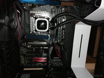 6700 XT 12 GB + i9-9900KS 5 GHz + 32 GB RAM 4 GHz + NVME - 3