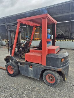 Vysokozdvižný vozík JZD SV30 A, nosnost 3000kg, diesel - 3