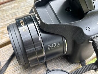 Prodám superzoom fotoaparát Panasonic DC-FZ82 - 3