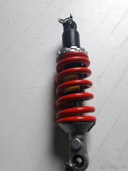 zadni tlumic aprilia tuono 660 - 3