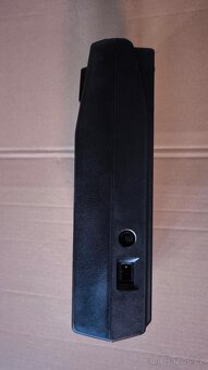 Starý kazetový přehrávač Sanwa CR2070 - 3
