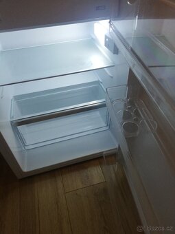 Lednička s mrazicí přihrádkou Electrolux - 3