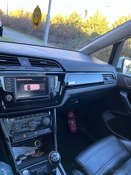 Vw Touran 2.0 tdi 110kw s ad blue, 5-ti místné 1majitel - 3