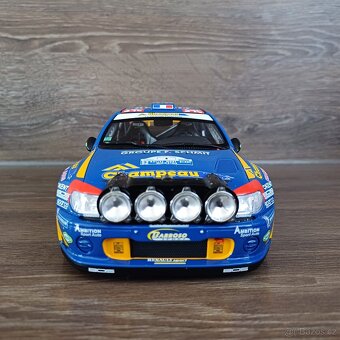 Renault Mégane Maxi 1:18 - 3
