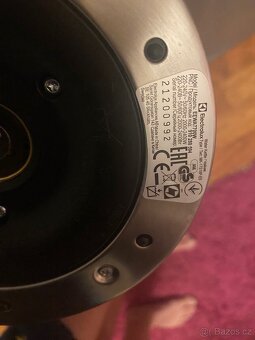 Rychlovarná konvice ELECTROLUX - 3