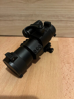 Kolimátor typu Aimpoint - 3