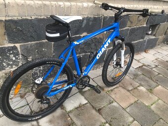 Horské kolo giant - 3