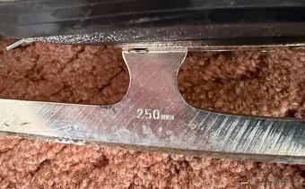 Dámské brusle Botas - 3