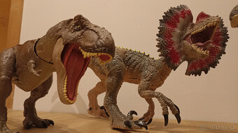 Luxusní, velcí dinosauři. - 3