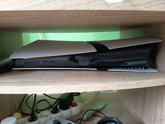 Prodám playstation 5 PRO - 3