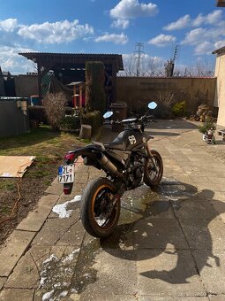 yuki 125 sm - 3