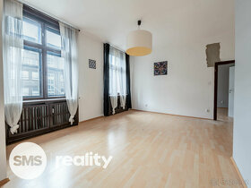 Prodej prostorného bytu 2+1  v centru Ostravy s možností inv - 3
