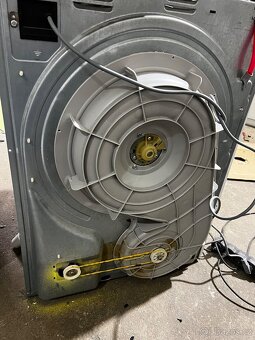 Sušička Electrolux na opravu nebo na díly - 3