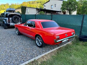 Ford Mustang - 3